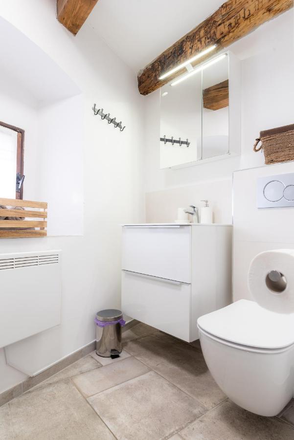 Apartment Villa Irena Great For A Family Holiday With Free Parking And Ev Station Ajdovščina Bagian luar foto