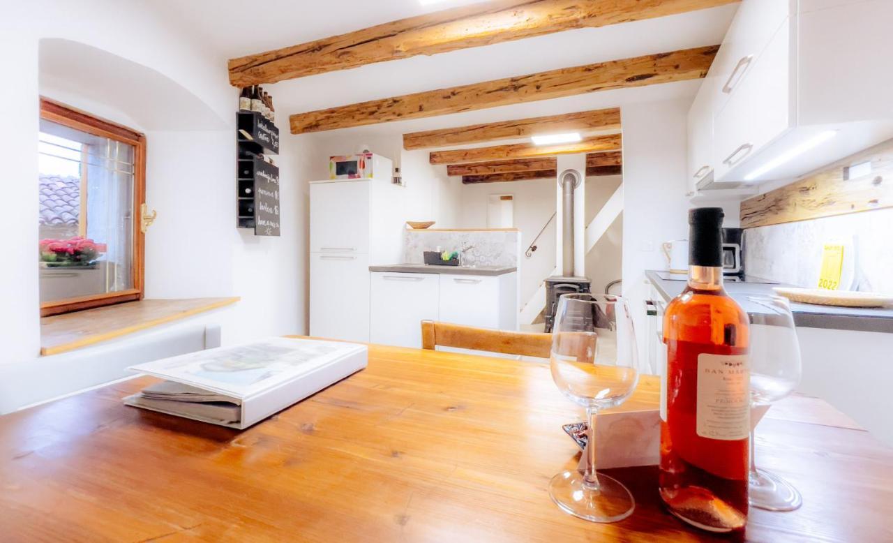 Apartment Villa Irena Great For A Family Holiday With Free Parking And Ev Station Ajdovščina Bagian luar foto