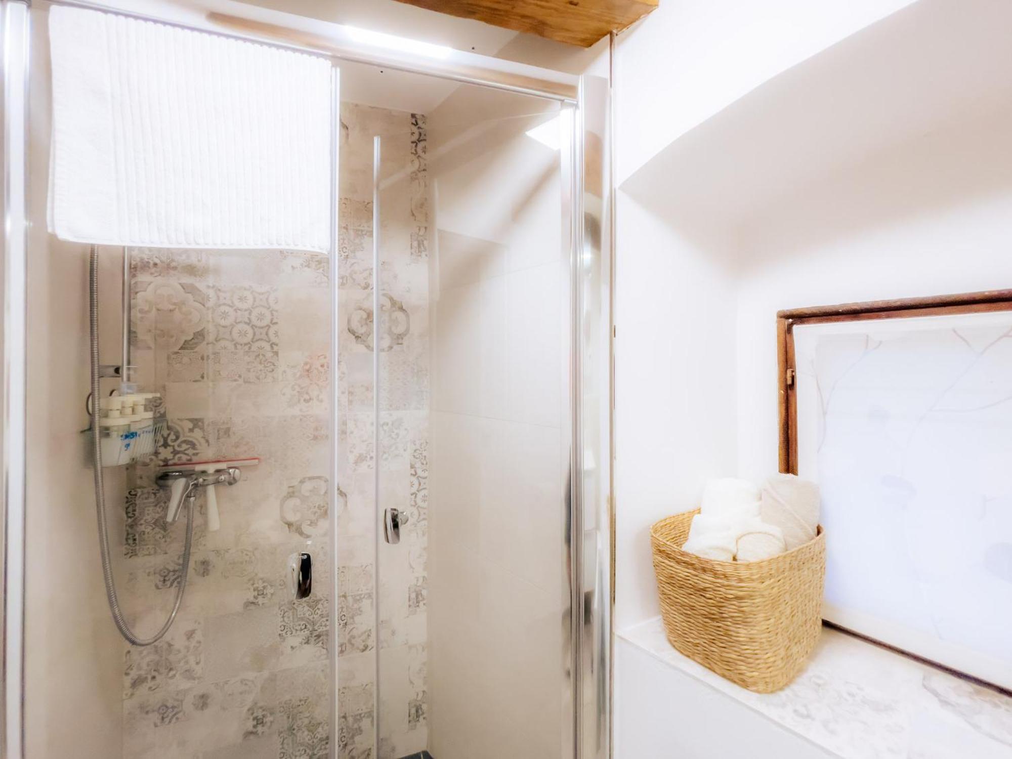 Apartment Villa Irena Great For A Family Holiday With Free Parking And Ev Station Ajdovščina Bagian luar foto